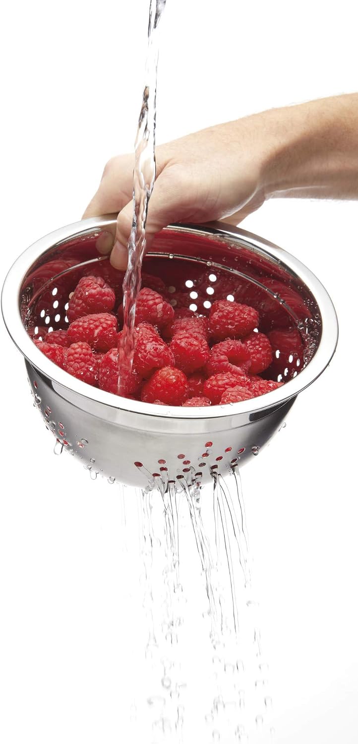 MasterClass Bowl Set, Mixing Bowl, Colander and Lid, Smart Space, Stainless Steel, Set of 3, White, 3-Piece Set, 23.5 cm - Image 5