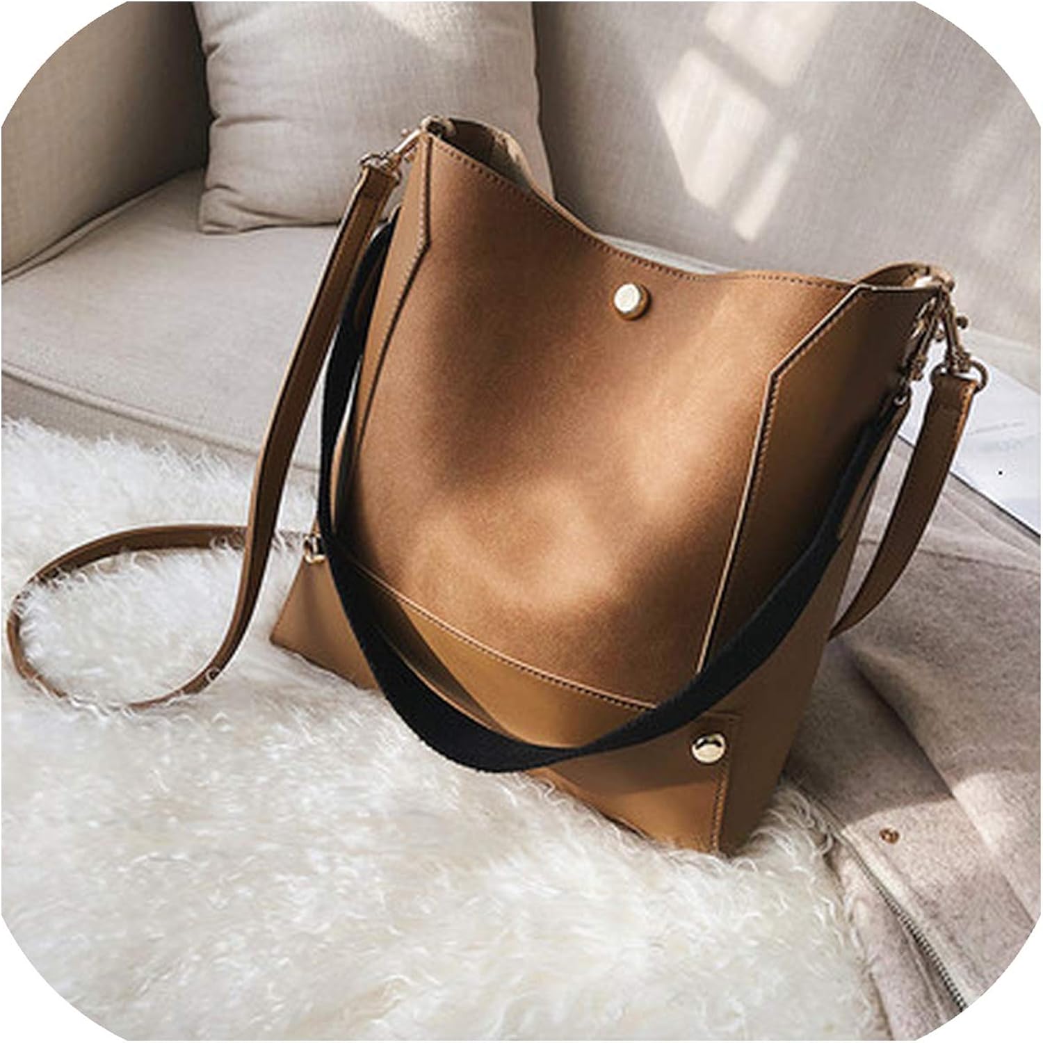 wide strap crossbody bag
