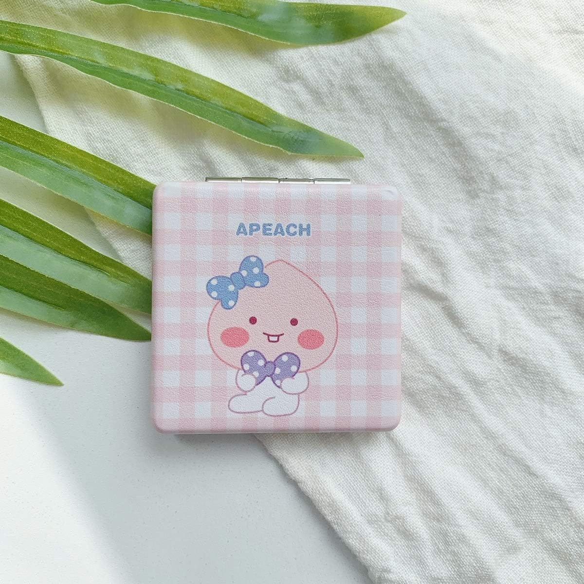 Amazon キャラクター ミラー 鏡 手鏡 韓国 コンパクトミラー ハンドミラー 持ち歩きに便利 小さめ 化粧直し レディース かわいいい 405 ノーブランド品 化粧鏡 通販