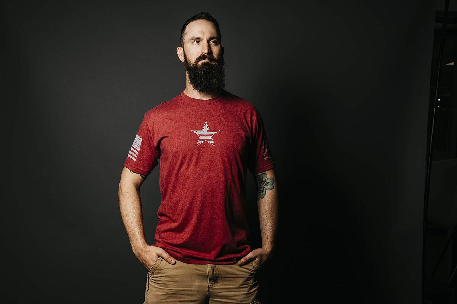 Grunt Style Basic American Star - Men's T-Shirt: Clothing