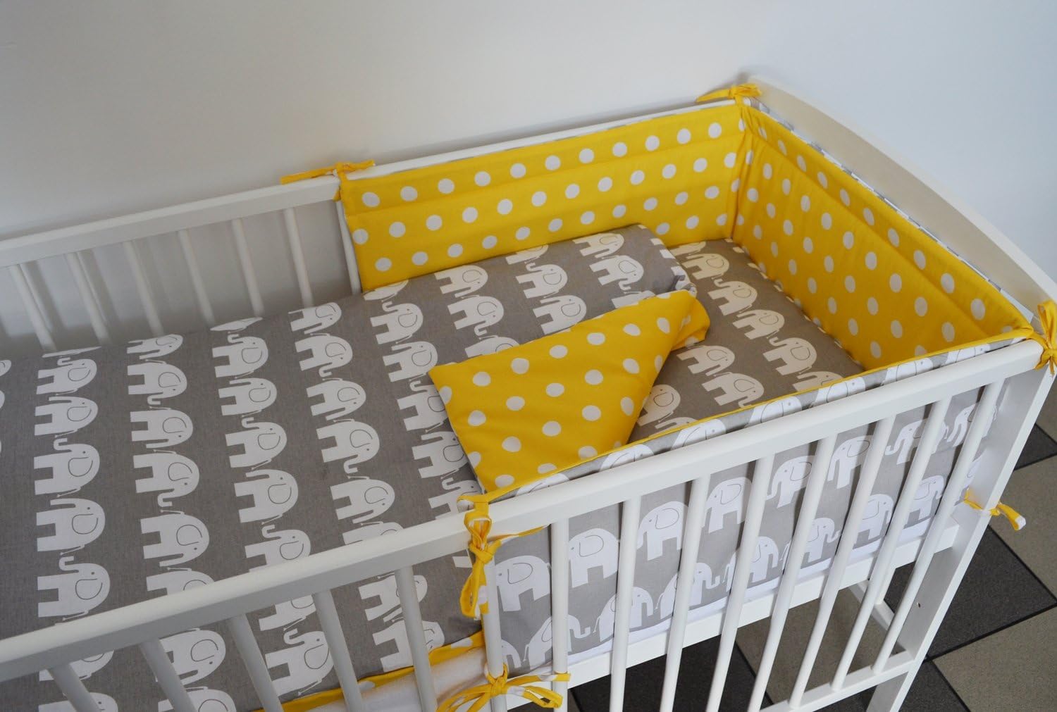 geometric cot bedding