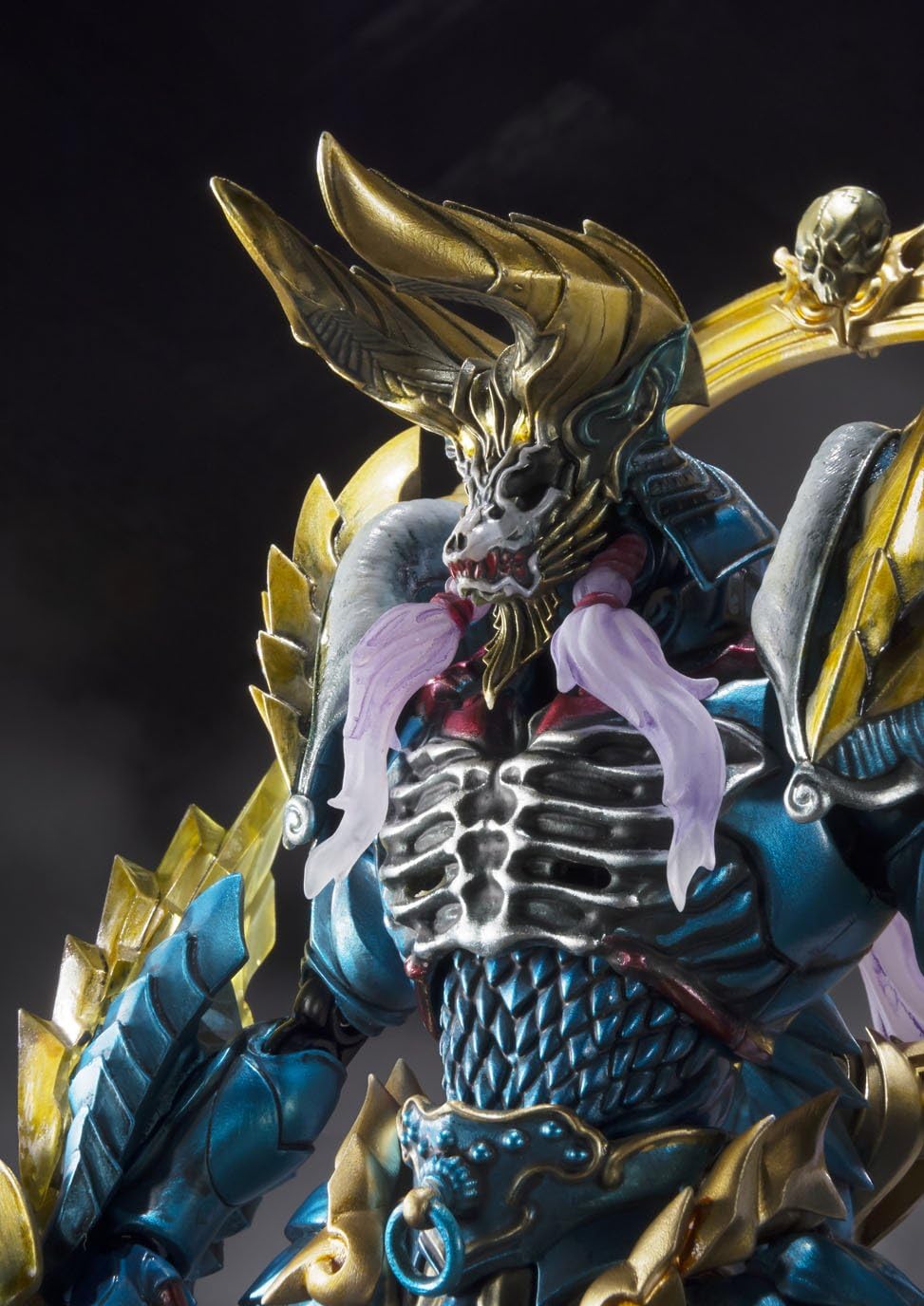 Bandai Tamashii Nations S.H. Figuarts Monster Hunter Evil God Awakening ... - 71oIR46cfTL. AC SL1376 