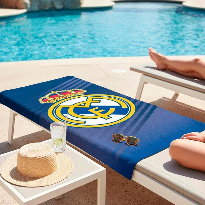 Toalla Real Madrid – Toalla Oficial con Diseño Exclusivo, Escudo y Colores del Club, Ideal para Playa, Piscina, Baño o Deporte, Accesorio Práctico para Aficionados al Fútbol