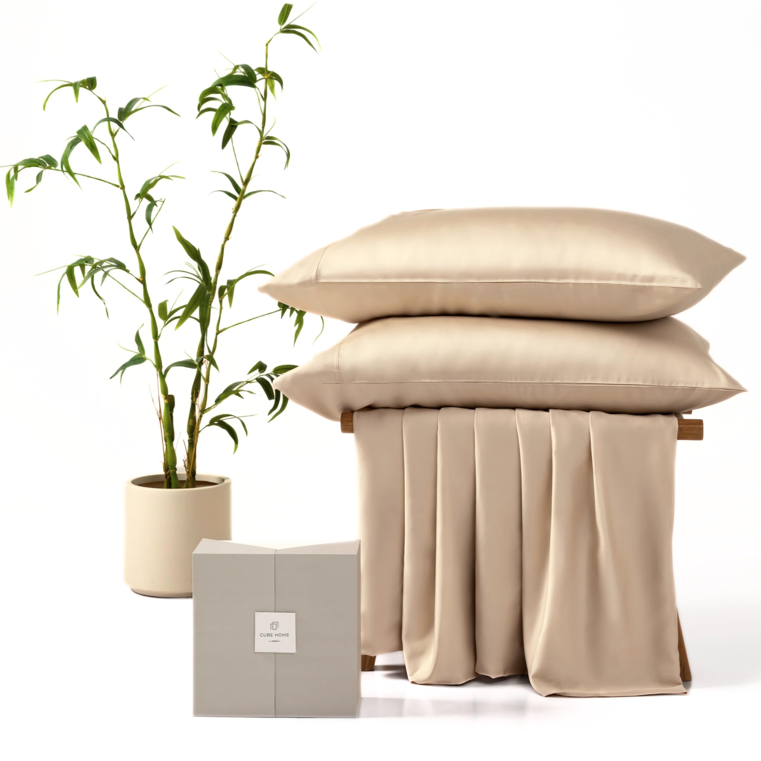 Cube Home - Luxury 3 pcs Bedding Set (200x200cm Duvet Cover + 2 75x50cm Pillowcases), 100% Natural Bamboo, Soft, Breathable, Anti-Allergy, Anti-Bacterial - Double Bed - Beige