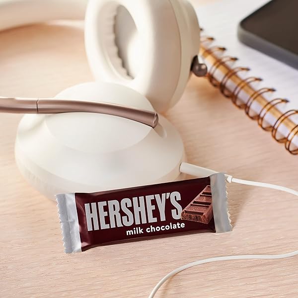 HERSHEY’S MILK CHOCOLATE SNACK SIZE, CANDY BARS, 11.25 OZ (25 PIECES)