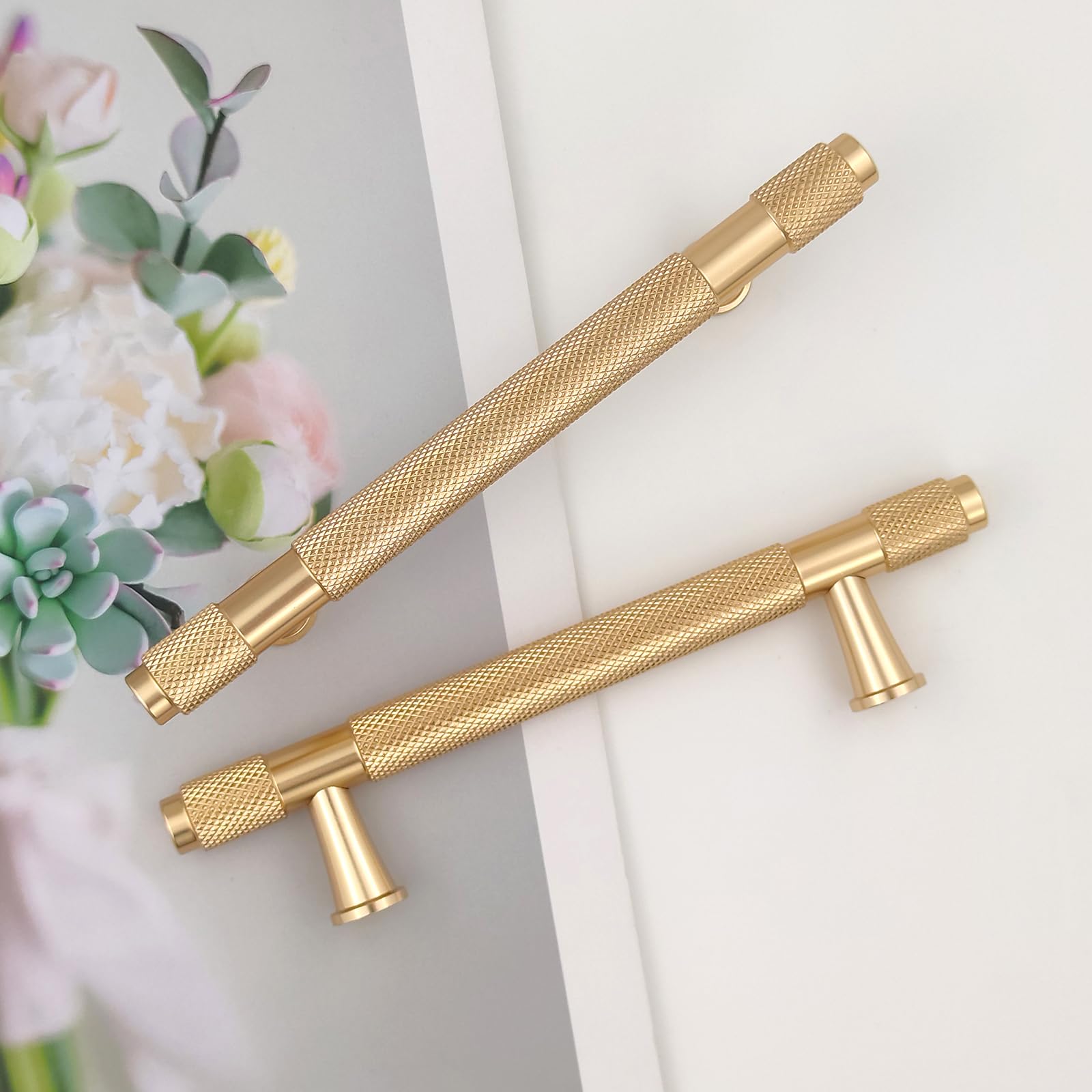 Pexintek Pack of 2 Cabinet Handles Gold Modern Furniture Handles, 96mm Hole Spacing Door Handles Kitchen Drawer Handles, Vintage Handles for Kitchen Cupboards, Chest of Drawers (Golden)