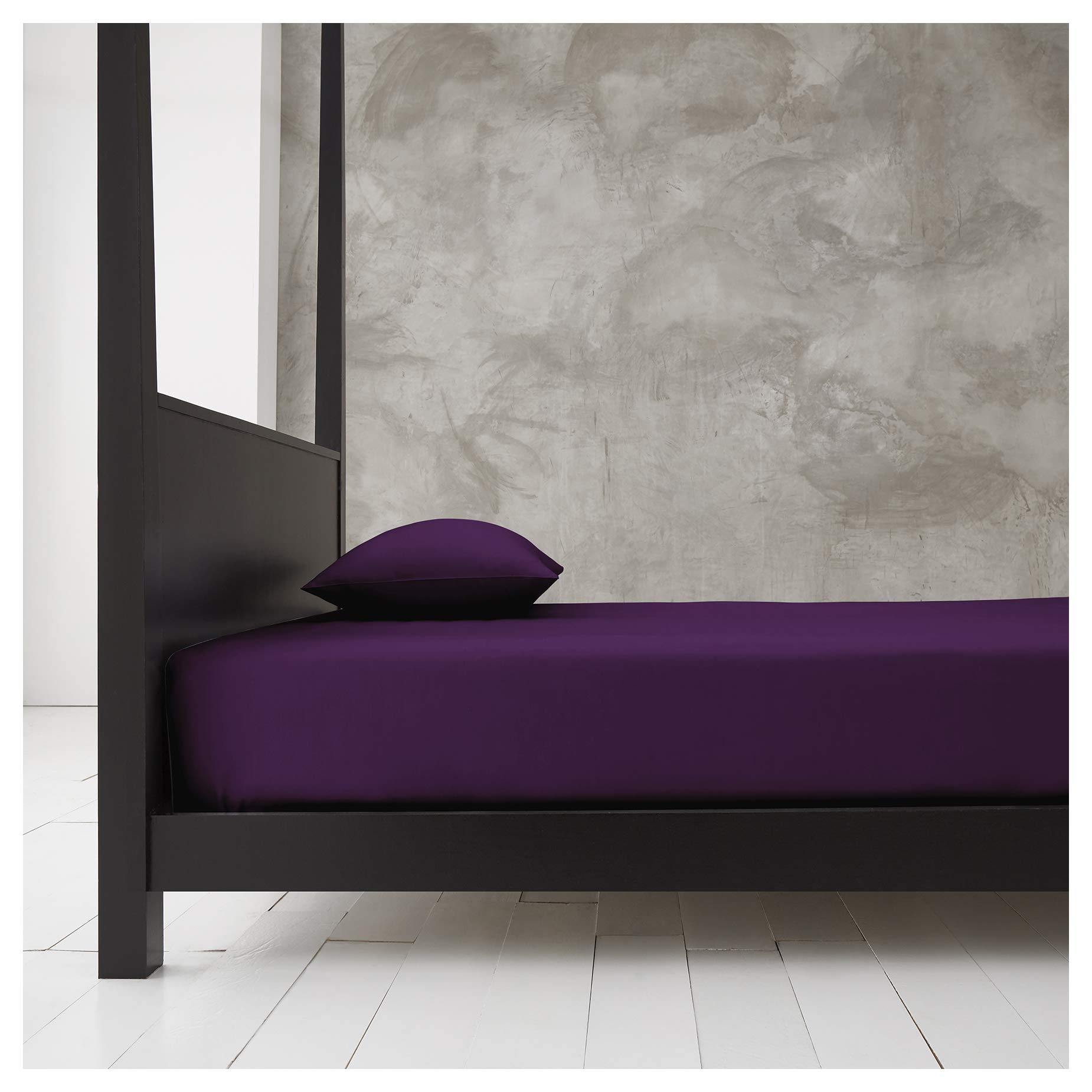 Gaveno Cavailia Super Soft Plain Dyed Diamond Deep Fitted Sheet [ Single - Berry ]