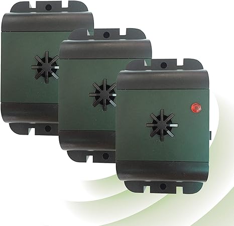 Isotronic Ultrasonic Bird Repeller Device Battery Powered Portable Bird Deterrent Pack Of 3 Pcs Amazon Co Uk Garden Outdoors