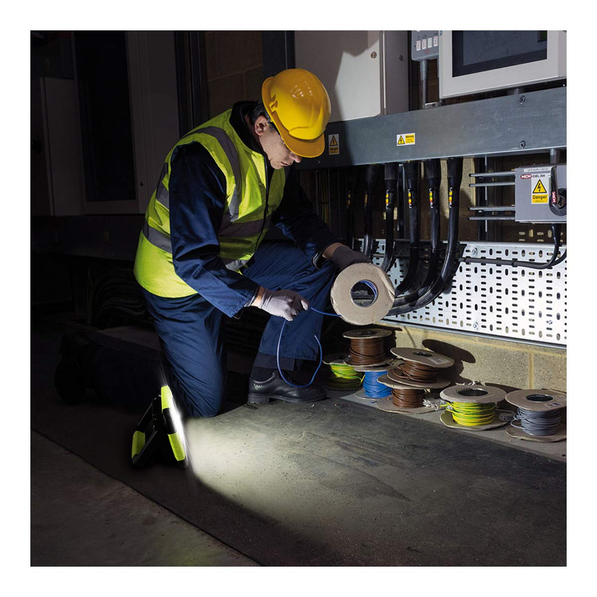 LE 10W Campinglampe, superhell 1000lm Wiederaufladbare Arbeitsleuchte mit 4400mAh Powerbank, Dimmbar Baustrahler mit 3 Lichtmodi, für Stromausfällen, Zelt, Camping, Notfall usw 8