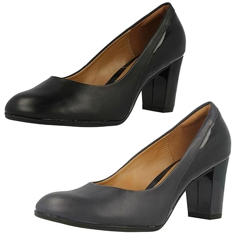 clarks navy pumps