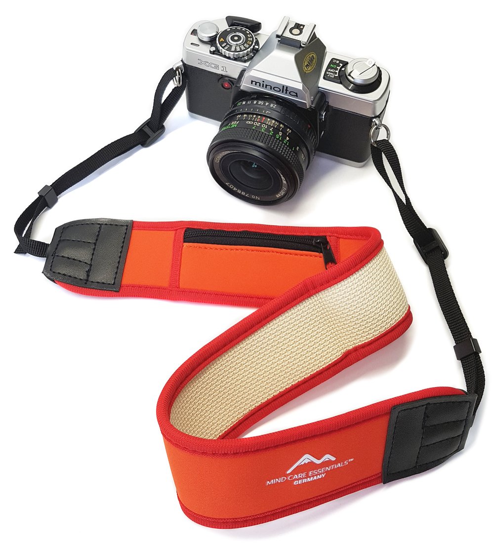 Wide neoprene camera strap shoulder strap in red with a Amazon.co.uk