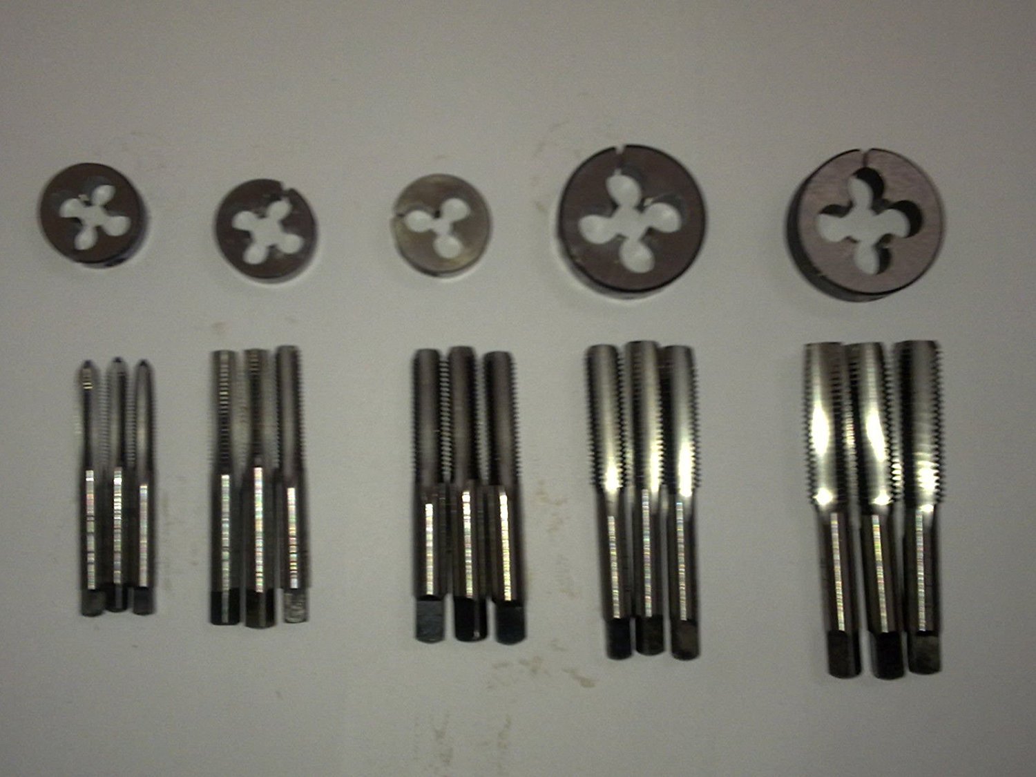NEW CYCLE 26 TPI TAP DIE SET 1/4" - 1/2" HARD TO FIND 20 PCS SET