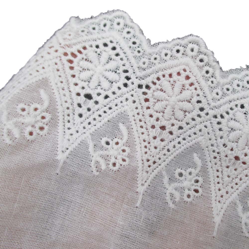 Best White Eyelet Table Runner