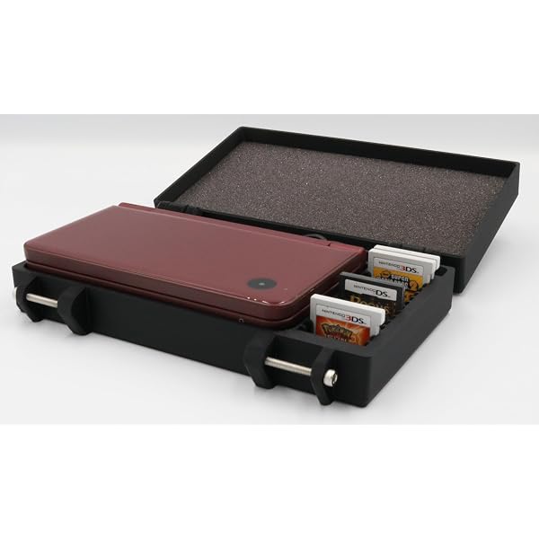 Amazon.com: DSi XL Compatible Protective Carrying Case - Holds 15
