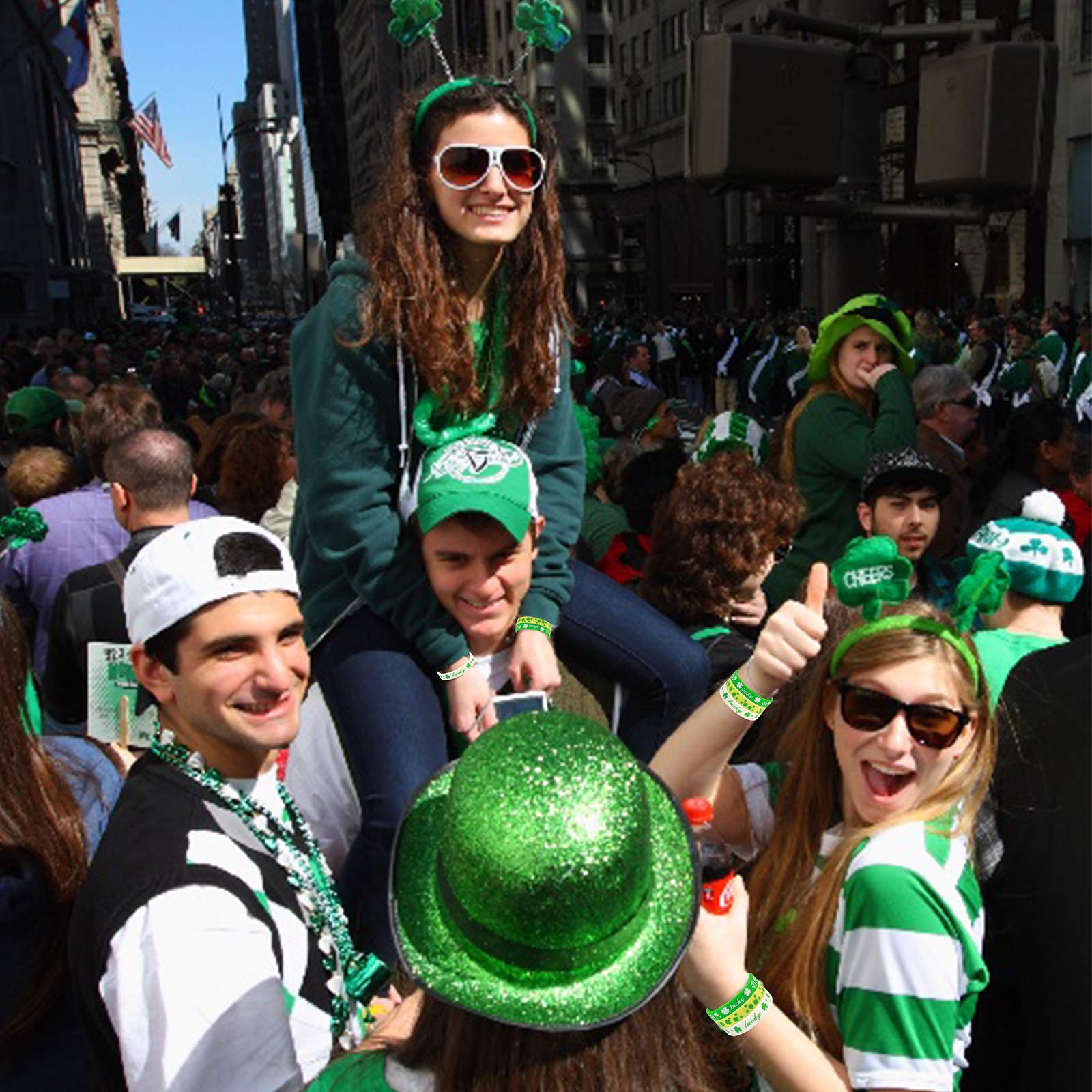 ZERHOK St Patrick\'s Day Shamrock Bracelets, 36pcs Clover Wristbands Silicone Bracelet Sets in 3 for Irish Day Party Favor Supplies Decorations