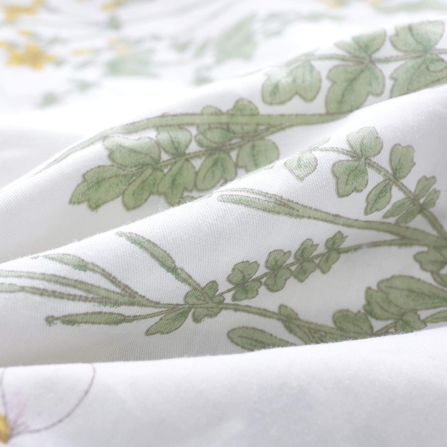 Wake In Cloud - Botanical Comforter Set, 100% Cotton Fabric with Soft Microfiber Fill Bedding, Yellow Flowers and Green Leaves Floral Garden Pattern Printed on White (3pcs, Queen Size): Home & Kitchen