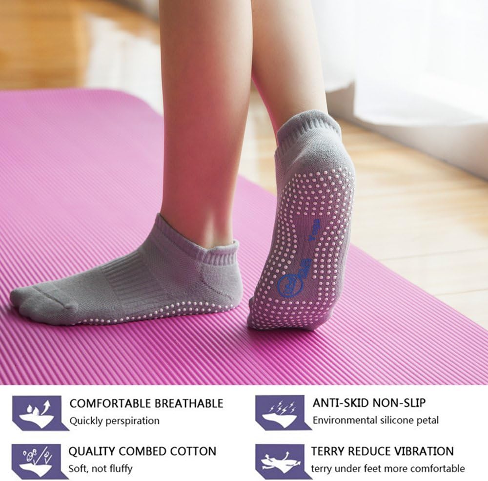 Non Slip Skid Socks with Grips for Yoga,Barre Pilates,PiYo,Men and Women,2 Pairs Black And 2 Pairs Grey: Clothing