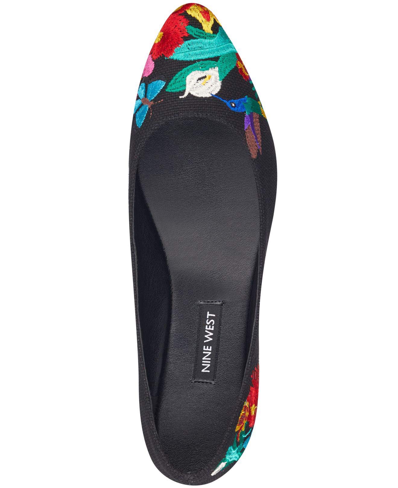 NINE WEST Womens Suziella Fabric Pointed Toe Ballet Flats, Black, Size 7.0 - Image 4