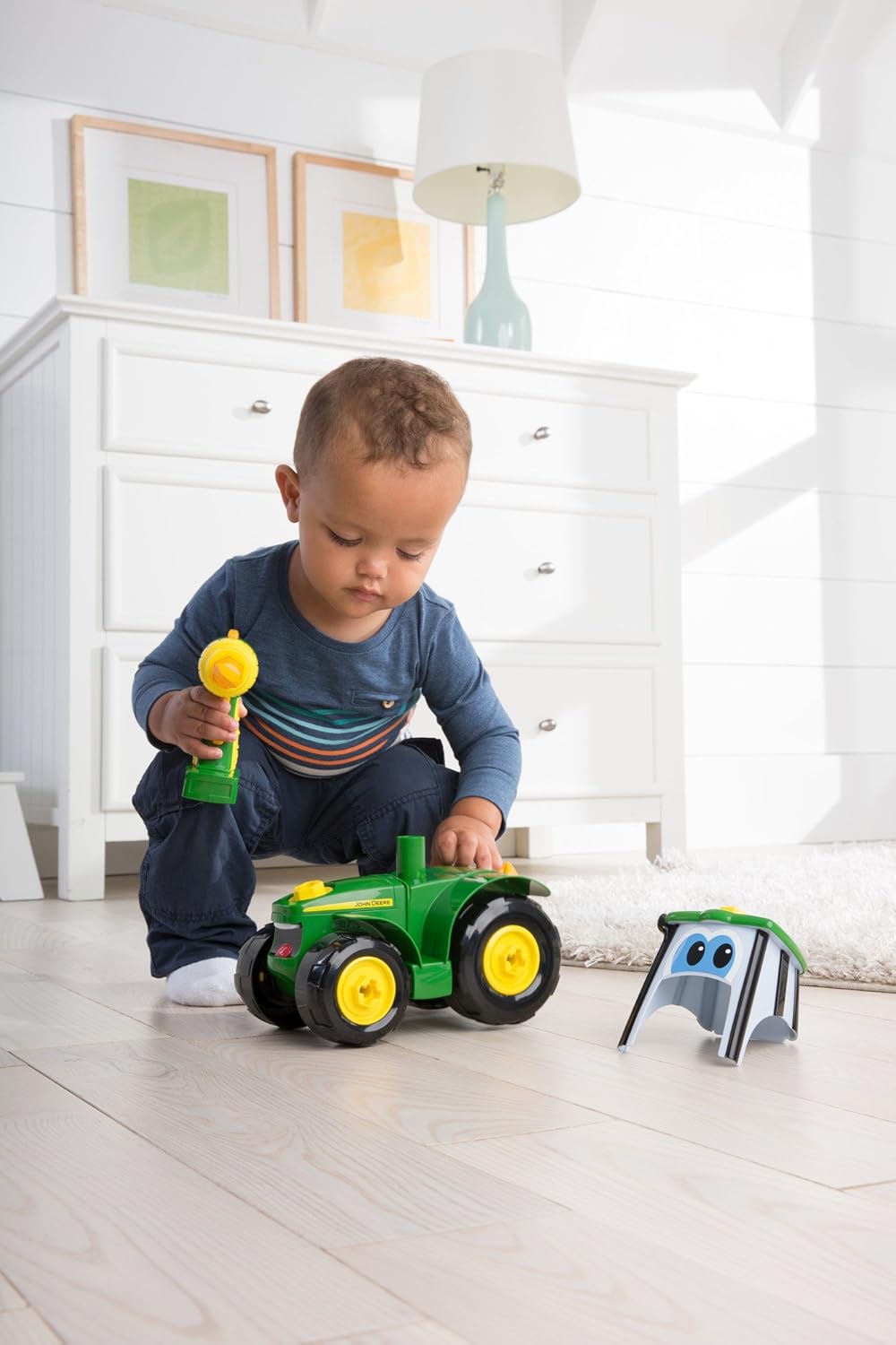 tomy build a johnny tractor