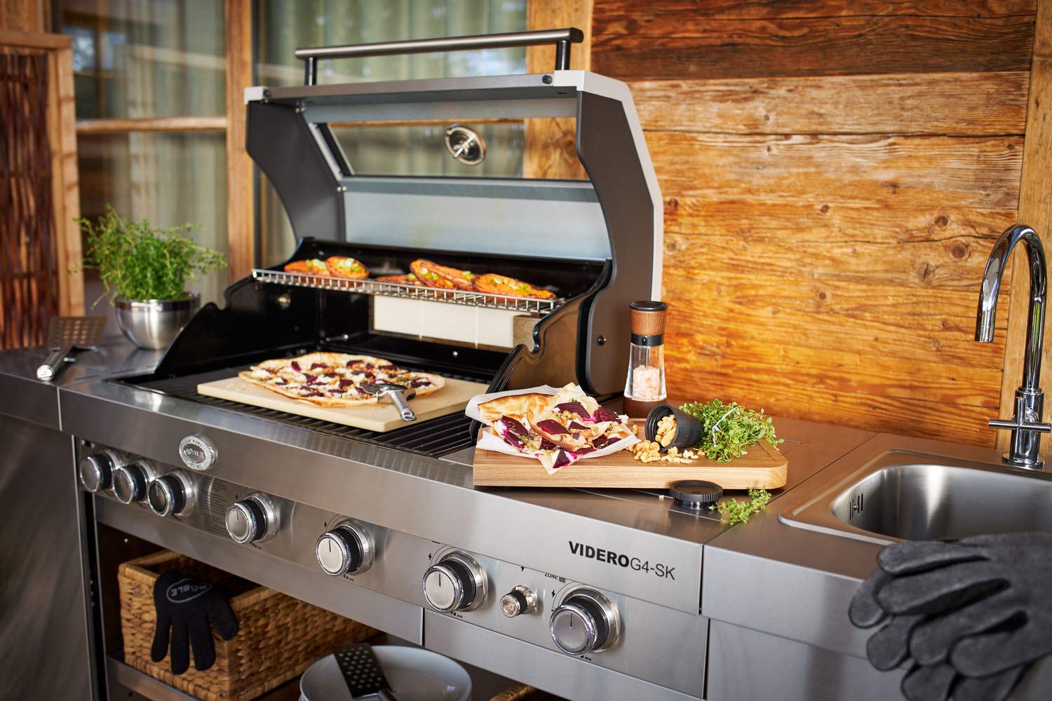 RÖSLE Pizzastein rechteckig, Hochwertiger Pizzastein aus Cordierit zur Zubereitung von Pizza, Flammkuchen, Brot usw. auf dem Grill oder im Backofen, 42 x 30 cm 3