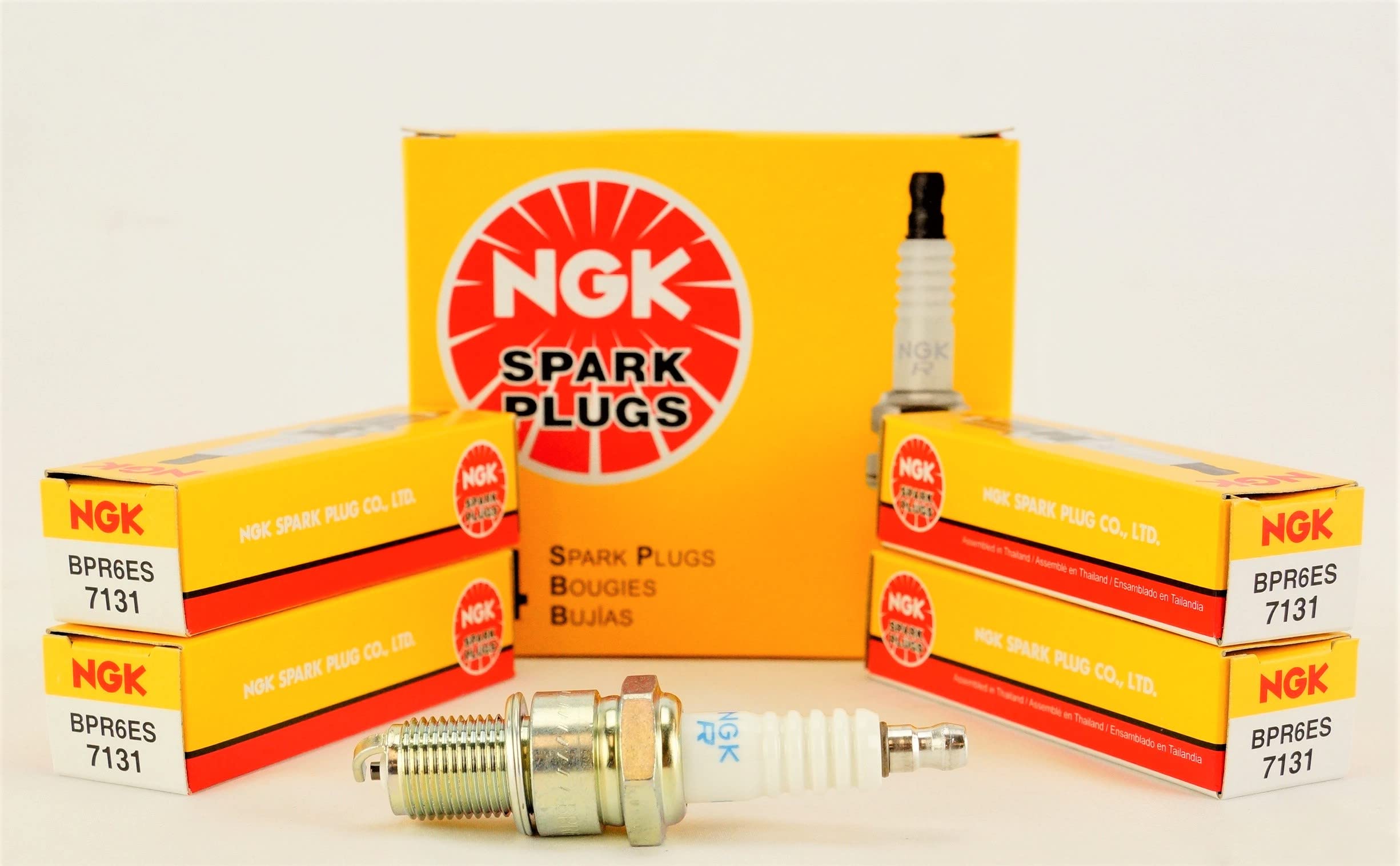 New NGK Standard Spark Plug BPR6ES, 7131 Set of 4