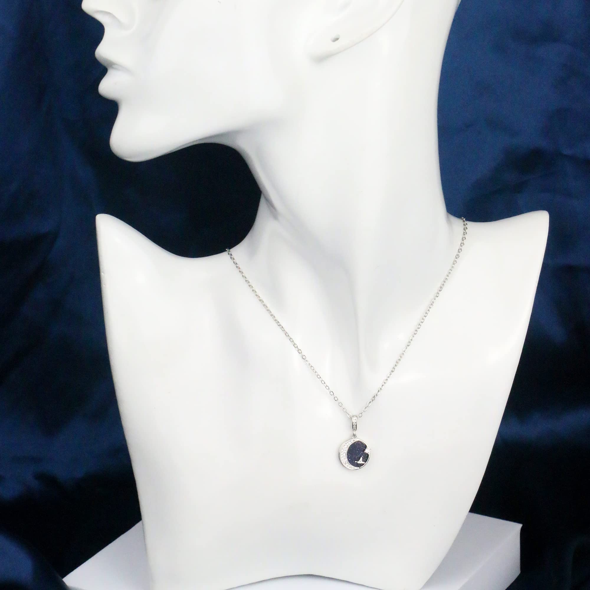 Sereney Christmas Daughter Gifts from Mom, Silver Moon Star Necklace as Bonus Daughter Gifts, Bonus Daughterr Necklaces from Mom, Step Daughterr Present from Stepmom Stepdad Lockets