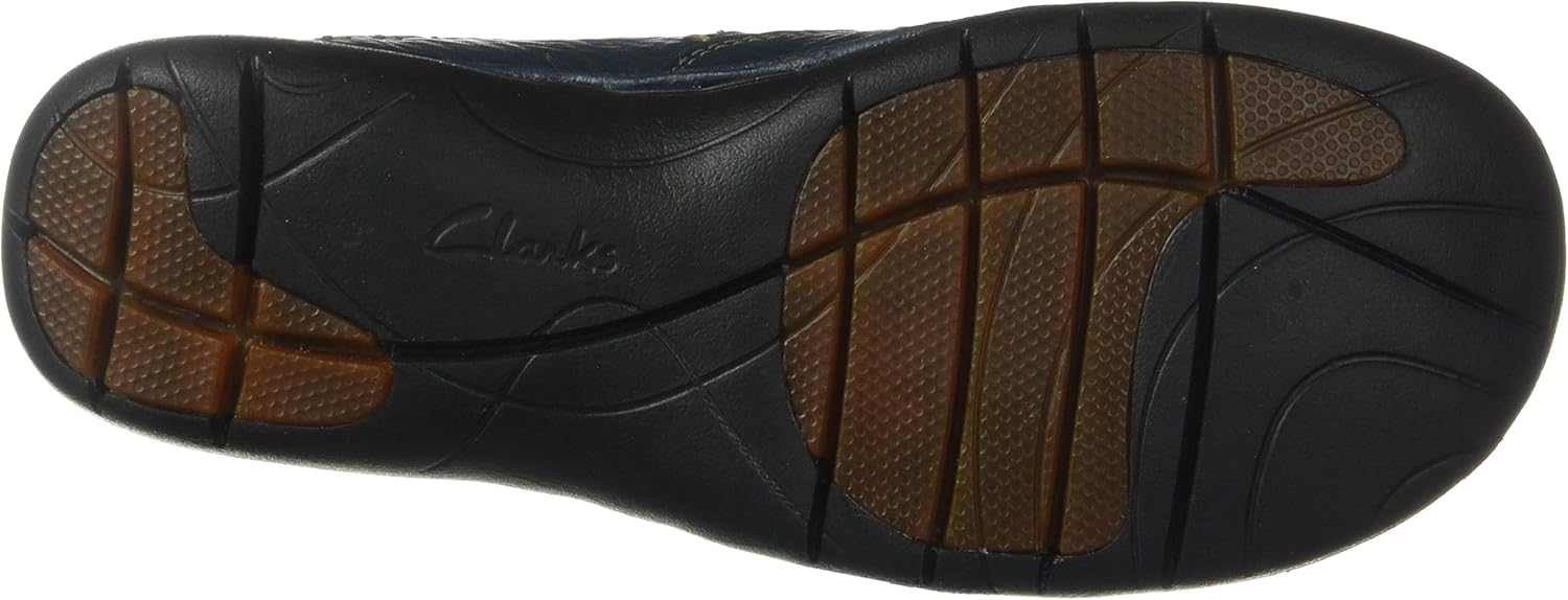 clarks unstructured shoes canada