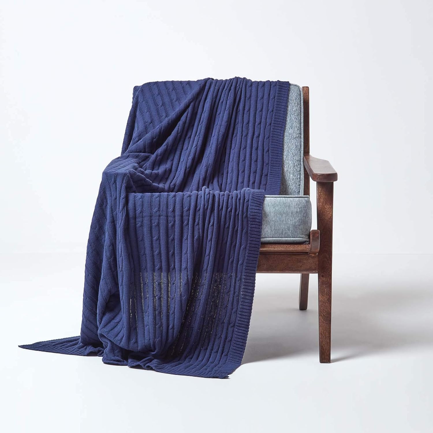 HOMESCAPES Large Navy Cable Knit Throw 150 x 200 cm Combed Cotton Soft