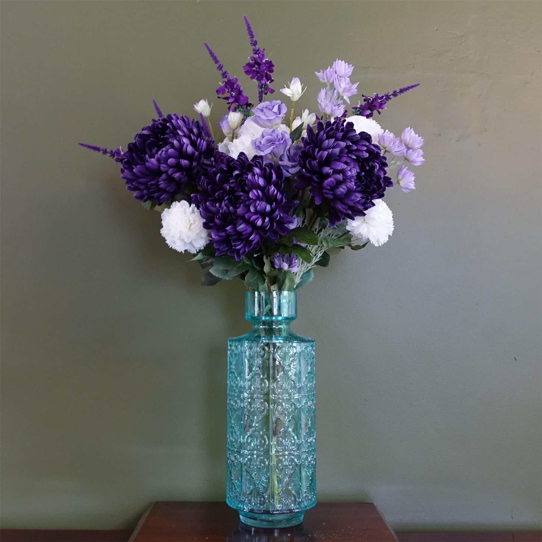 Leaf Design Artificial Flower Display with Vase