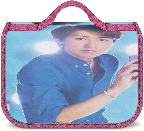 Amazon トイレタリーパッケージ Arashi 嵐 大野智 人気メイクボックス推す化粧ポーチ多機能の出張ハンドバッグ 学生 小物包み 男女兼用化粧袋 洗面用品収納バッグ プレゼント化粧ポーチ 機能的 大容量 コンパクト 出張 海外 旅行グッズ 贈り物 22 18 5 8cm 化粧