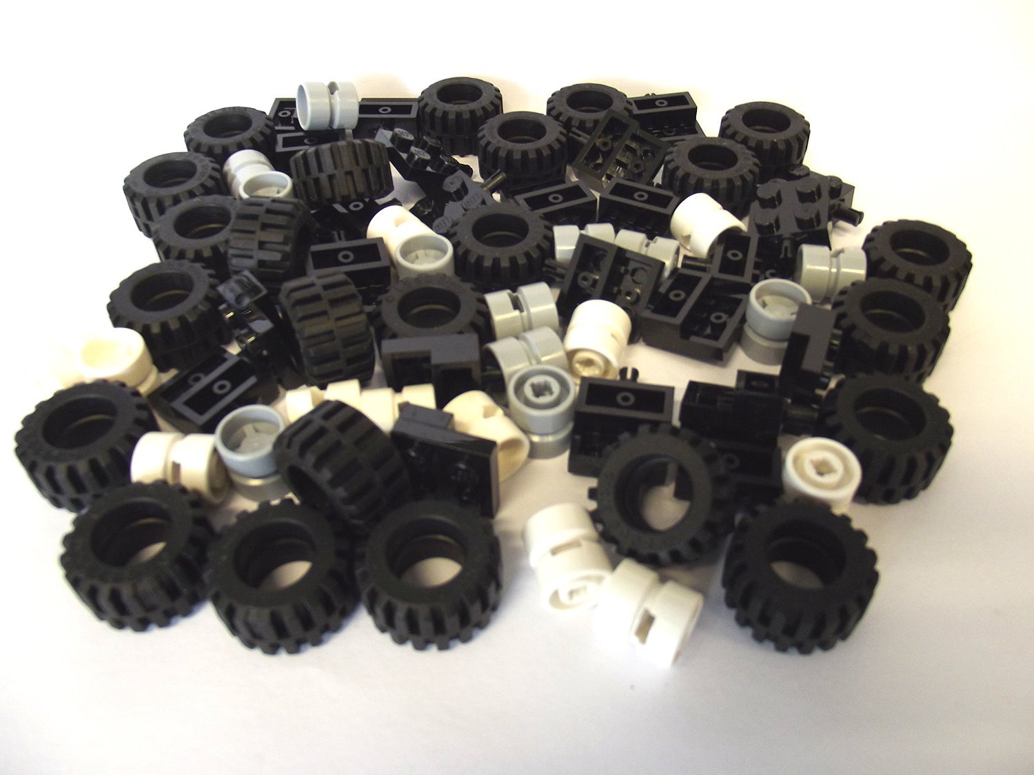 LEGO CITY - Wheel, Tire and Axle-Set - 72 pieces. Delivery as illustrated.