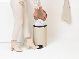 Brabantia NewIcon 20L Pedal Bin Soft Beige with Removable Inner Bucket view 8