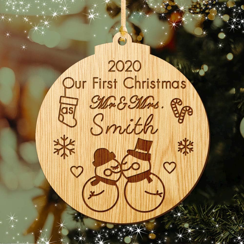 Wooden Christmas Tree Ornament For Newly Wed Hand Finished In Uk Santa Gift First Xmas Decoration For New Couple 1st Christmas As Mr Mrs Edsg Personalised Christmas Tree Bauble Seasonal Decor Home Accessories