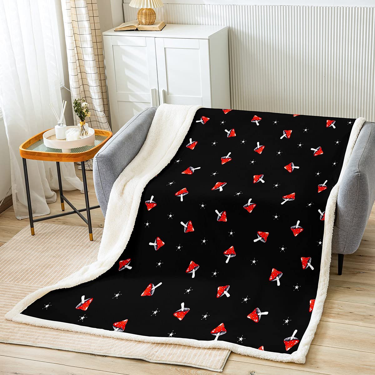 Loussiesd Cute Mushroom Fleece Throw Blanket Soft Cozy Botanical Sherpa Blanket for Kids Girls Kawaii Red Mushroom Plush Fuzzy Blanket for Sofa Bed Couch,Baby(30"x40") Inches,Black — image 1