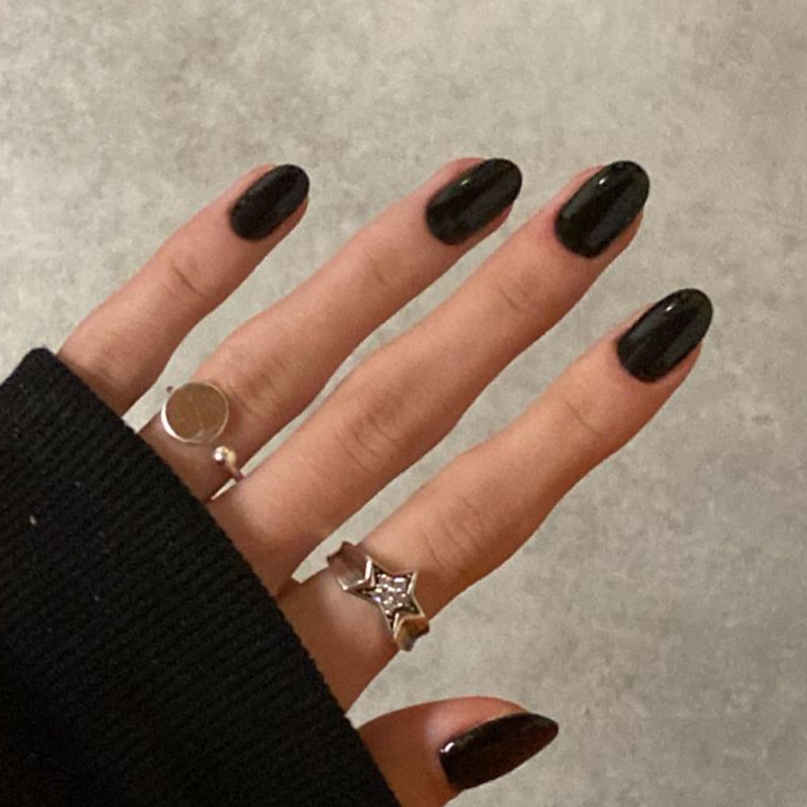 modelones Short Press on Nails, 32Pcs 16 Sizes Oval Fake Nails Kit Press Ons with Nail Glue, Adhesive Tabs, Nail File, Prep Pad, Manicure Stick, Classic Black - Image 3