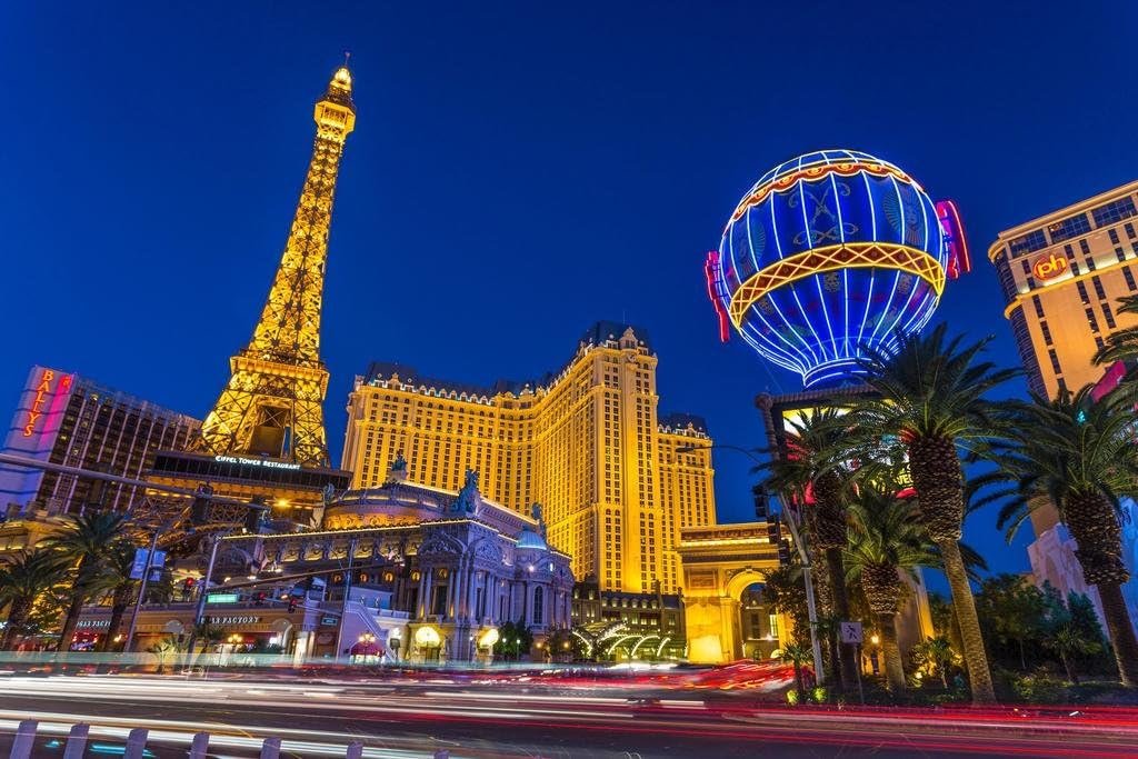 Las Vegas Strip at Twilight Paris Hotel Casino Photo Photograph Cool Wall Decor Art Print Poster 36x24