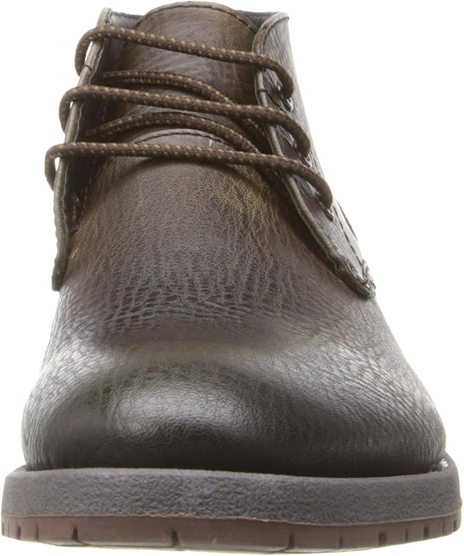 robert wayne chukka boots