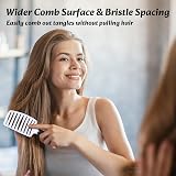 Alyvisun 2-in-1 Hairbrush with Spray Bottle Soft Bristle Detangler Scalp view 2