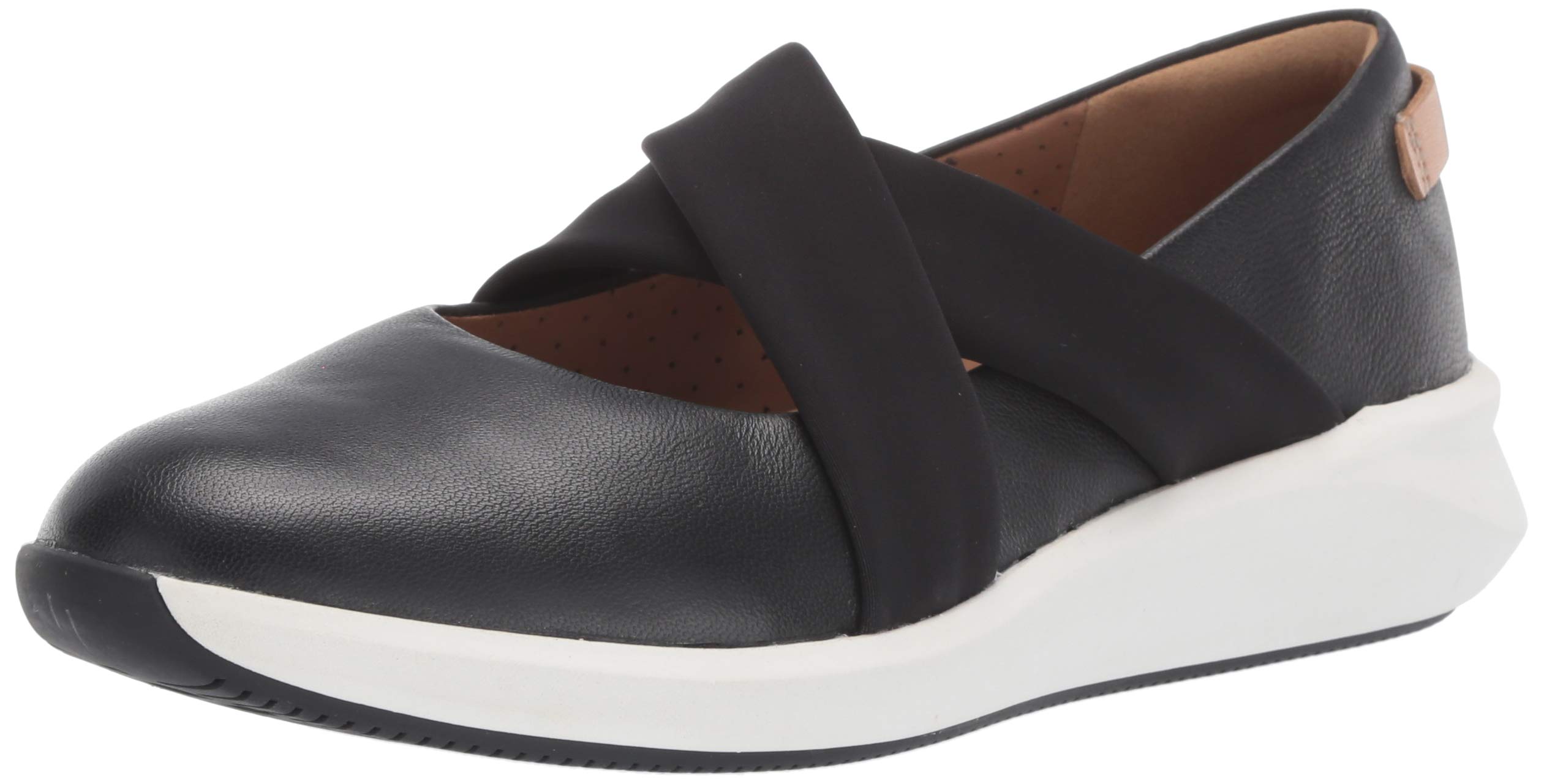 Clarks Women's Un Rio Cross Sneaker