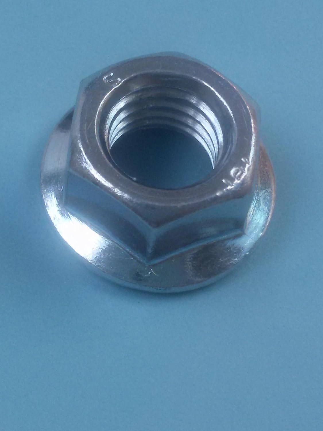 M8 x 1.0 mm Stainless Steel Flange Wide Nut Universal 20 Pcs Serrated