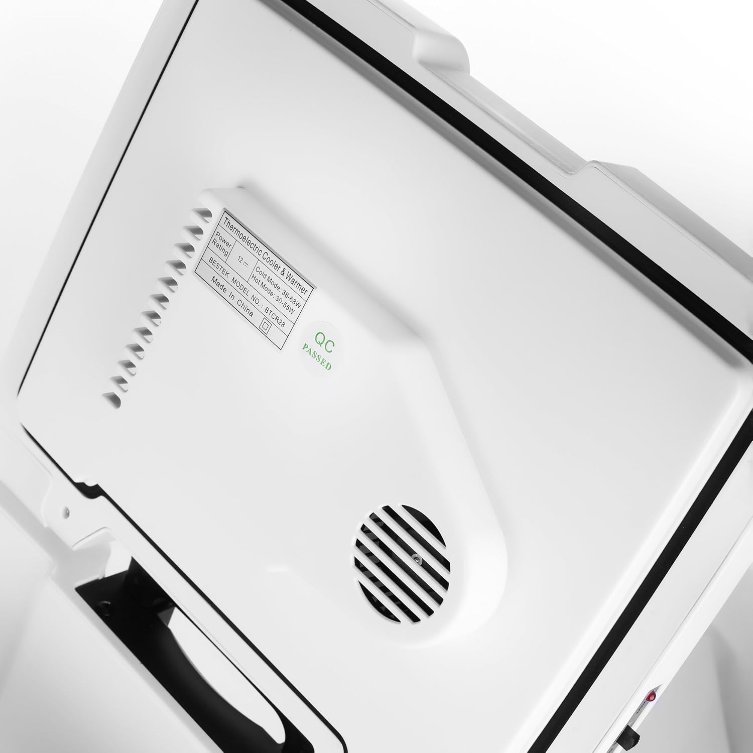 bestek 30 quart car refrigerator freezer