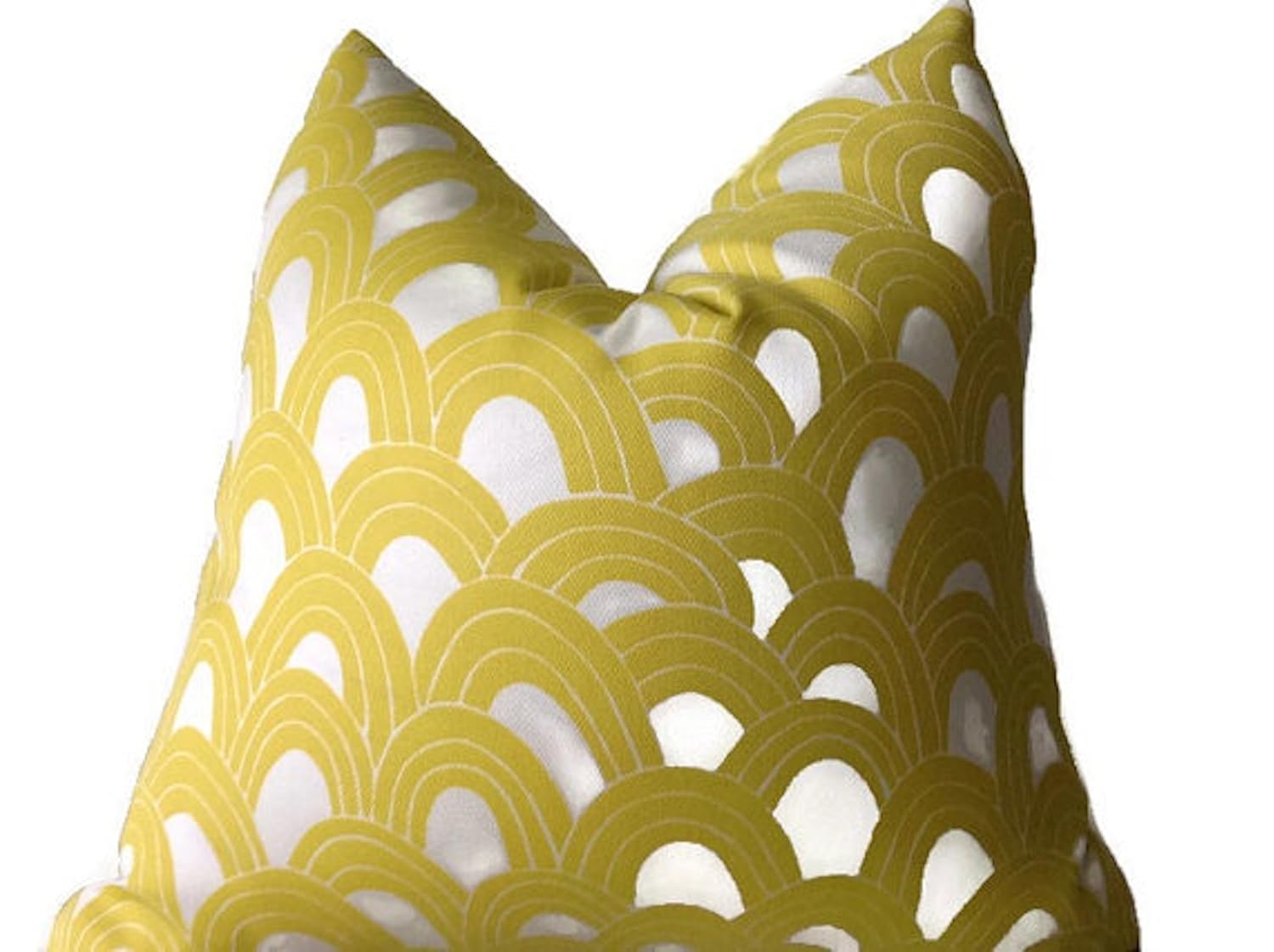 Amazon Com Schumacher Trina Turk Arches Print Outdoor Pillow