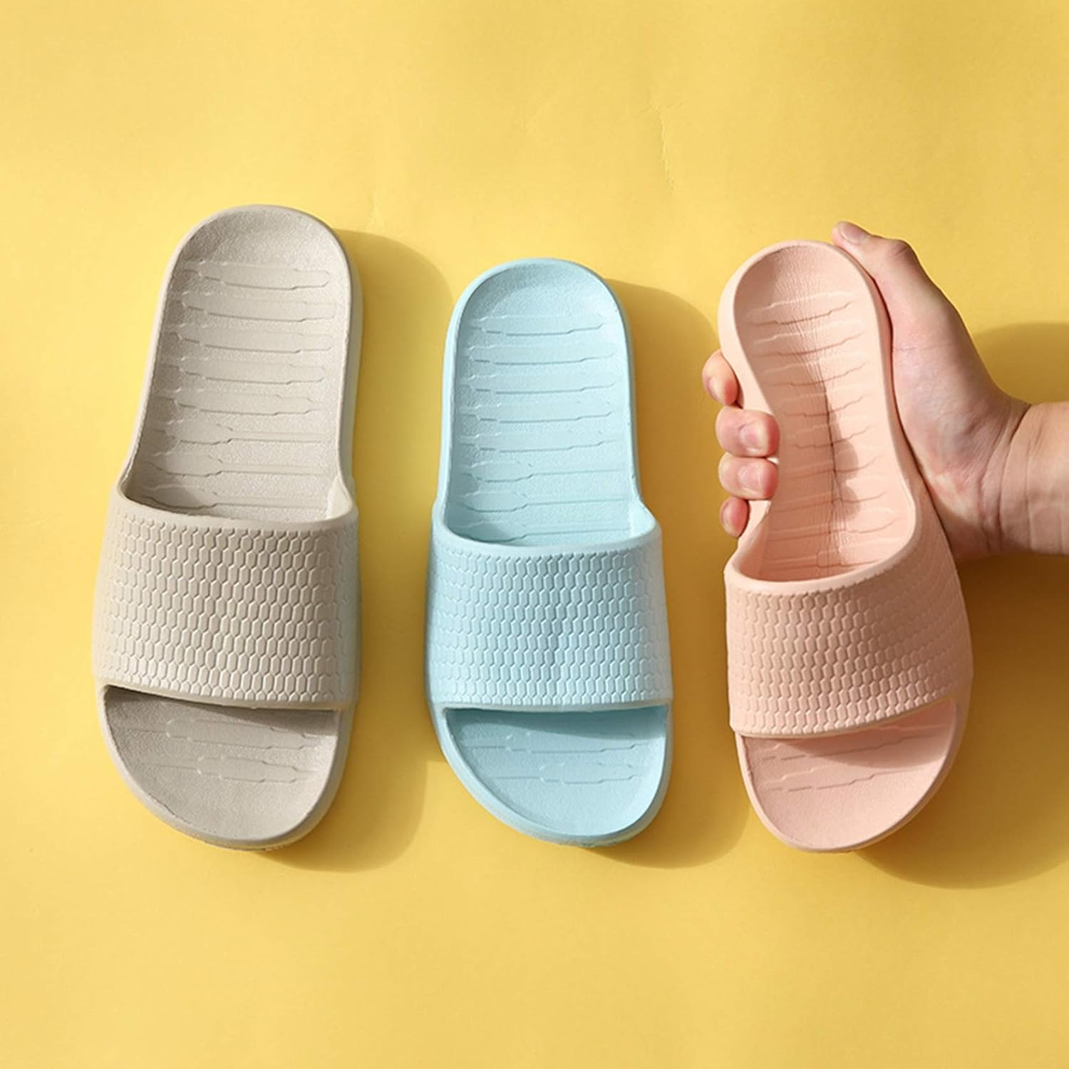 Amazon Co Jp スリッパ レディース メンズ 無地 静音性 夏用スリッパ 大きいサイズ ルームシューズ 室内履き替え 軽量 滑り止め フラット 気持ちいい 柔らか 通気性 涼しい 春夏秋冬 男女兼用 ホーム キッチン