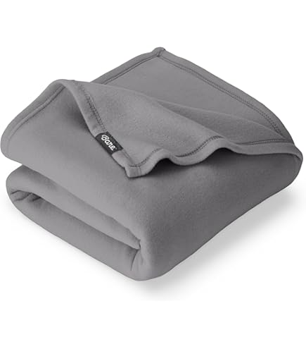 Amazon.com: Kate Spade Full/Queen Fleece Blanket - Navy : Home