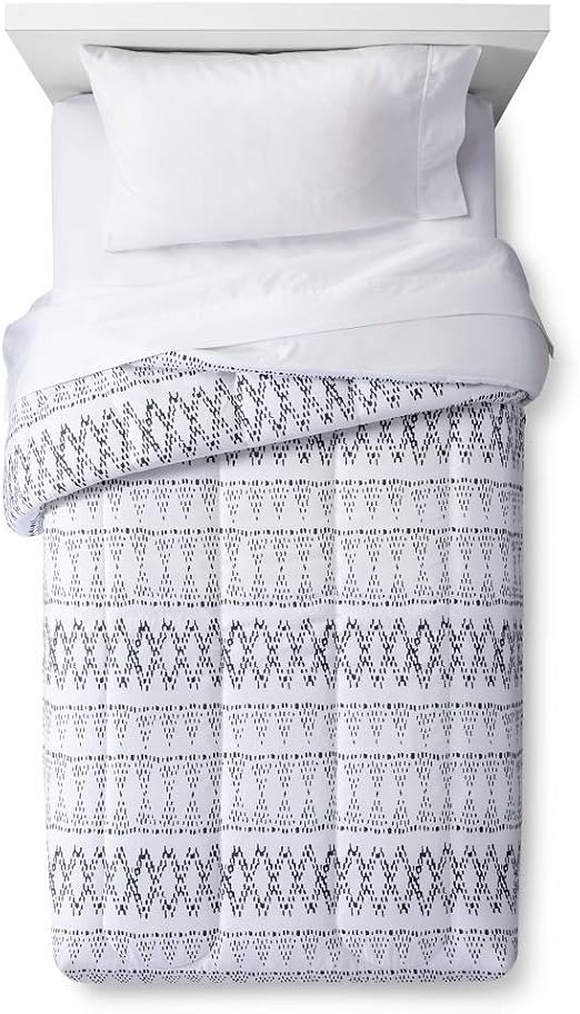 room essentials white comforter