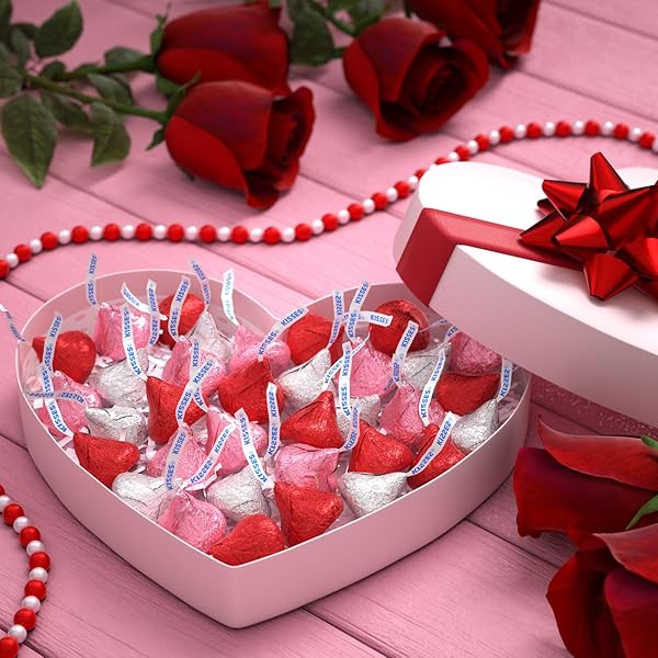 HERSHEY’S KISSES MILK CHOCOLATE, VALENTINE’S CANDY GIFT BOX, 6.5 OZ