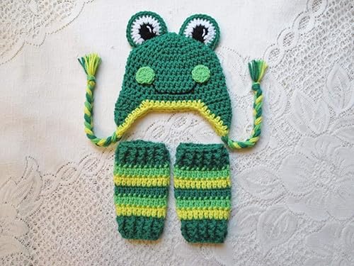 crochet frog hat