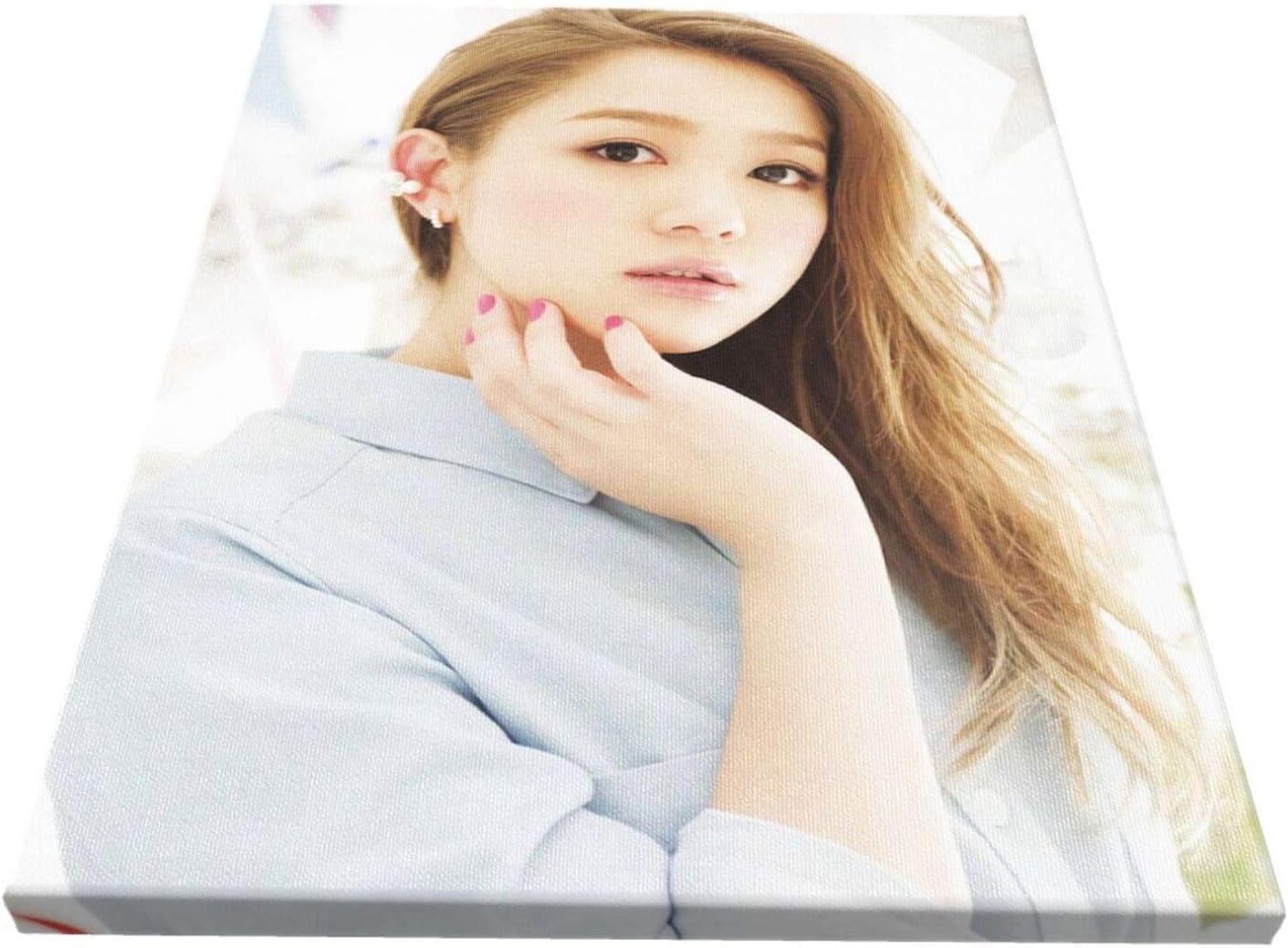 Amazon Co Jp 西野カナ 15 アートパネル アートフレーム モダン アート 版画 おしゃれ ホーム オフィス 部屋 インテリアパネル リビング絵画 背景絵画 飾り ポスター 額縁なし40x30cm ホーム キッチン