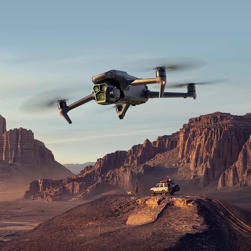 Mavic 3 Pro Cine con DJI RC Pro (schermo ad alta luminosità), drone con tripla fotocamera, supporto per Apple ProRes con memoria interna di 1TB. 3 Batterie di volo intelligenti e altro ancora