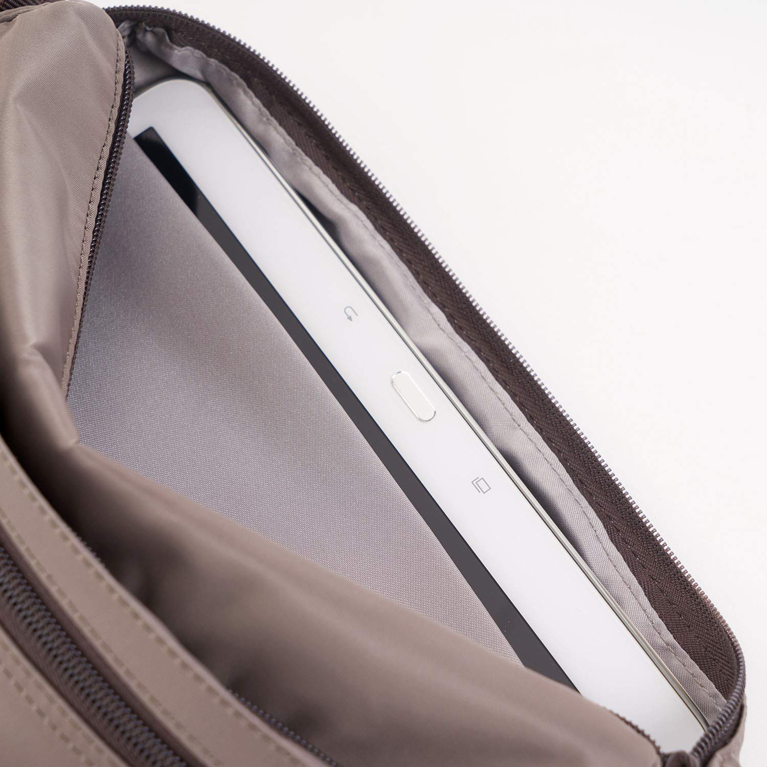 hedgren eye m shoulder bag
